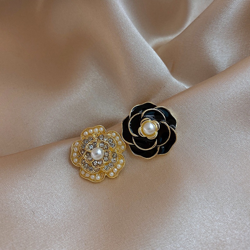 Đôi khuyên tai mạ bạc 925 hình hoa đính hạt ngọc trai giả thời trang sang trọng