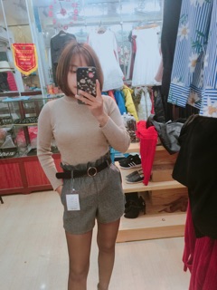 Quần đùi dạ kèm thắt lưng
