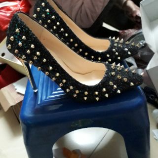 Combo 1 giầy cao gót 1 sandan đinh