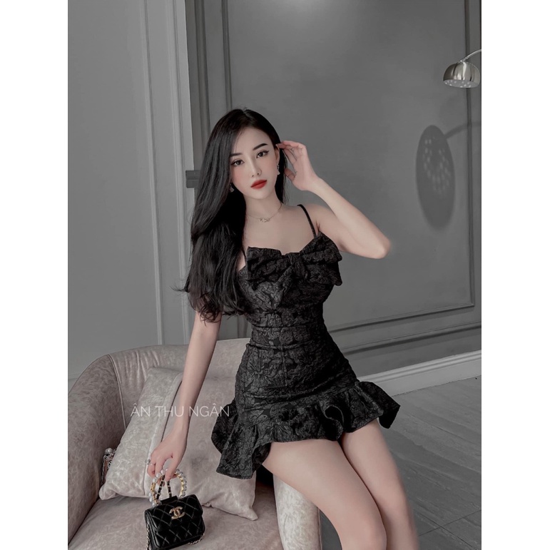 (Free ship) Mẫu Mới Hợp Thời Trang | Sale 50% Cho Mẫu Đầm Gấm Xốp Hai Dây Có Nơ Trước Ngực Dáng Ngắn Ôm Body Siêu Hấp Dẫ