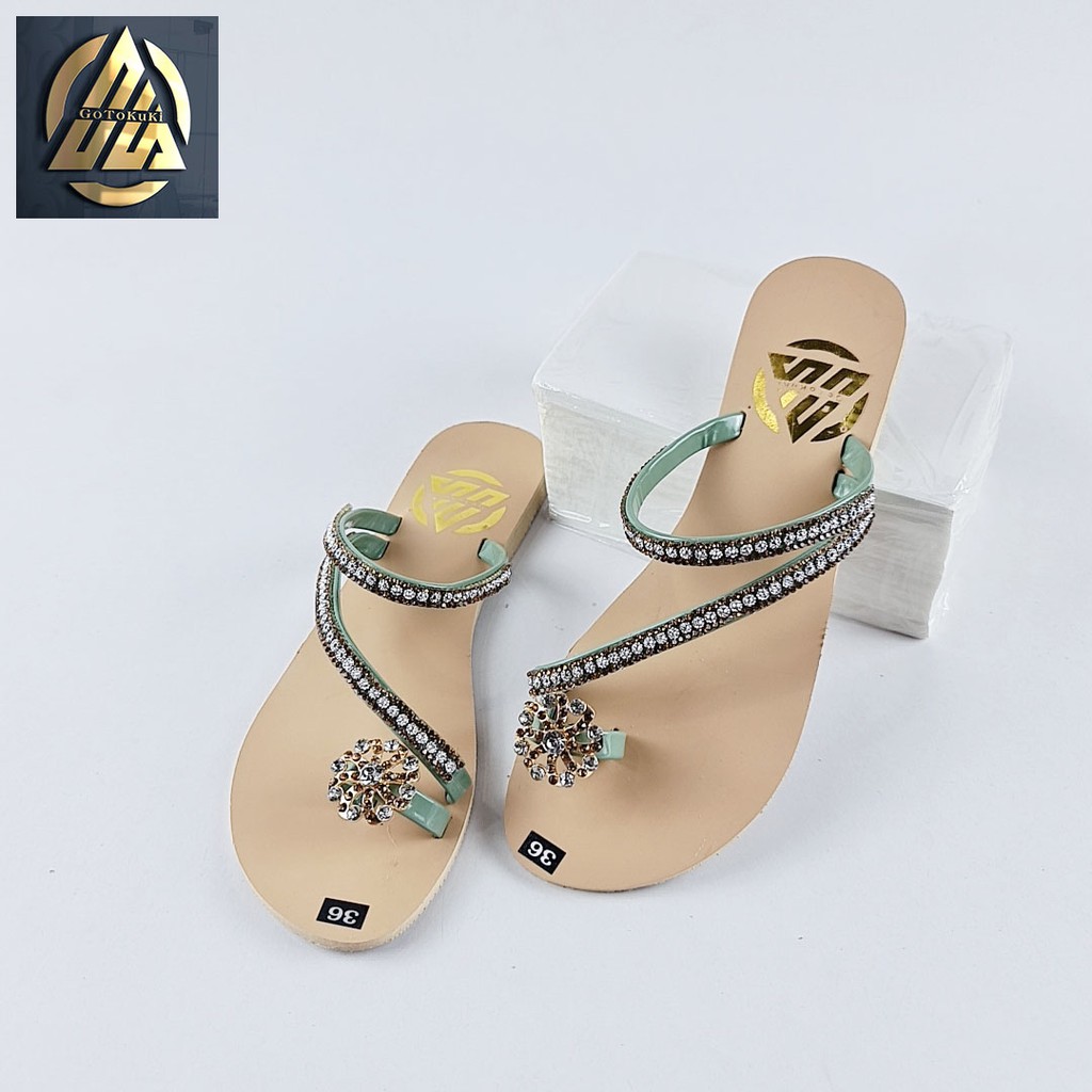 Dép xỏ ngón nữ quai chéo đính đá GoToKuKi cực dễ thương DB_06