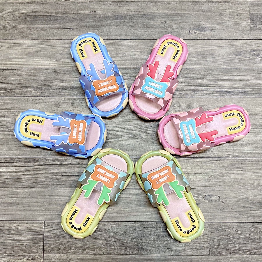 Dép bé gái đế mềm chống trơn trượt thoải mái mùa hè cho bé TT426