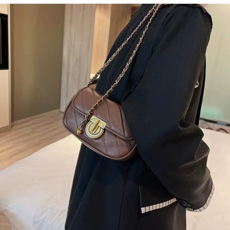 Túi chéo quả chuông khóa tròn chỉnh dây size 19 có ngăn kéo khoá hàng QC cao cấp
