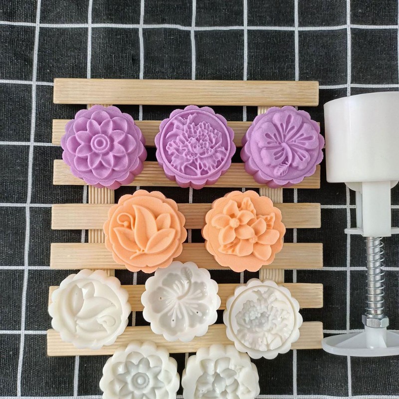 Khuôn Nhựa Làm Bánh Trung Thu 50g Tiện Dụng Diy