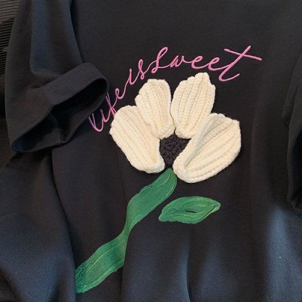 Áo Thun Nữ Ngắn Tay Họa Tiết Hoa Phong Cách Hàn Quốc