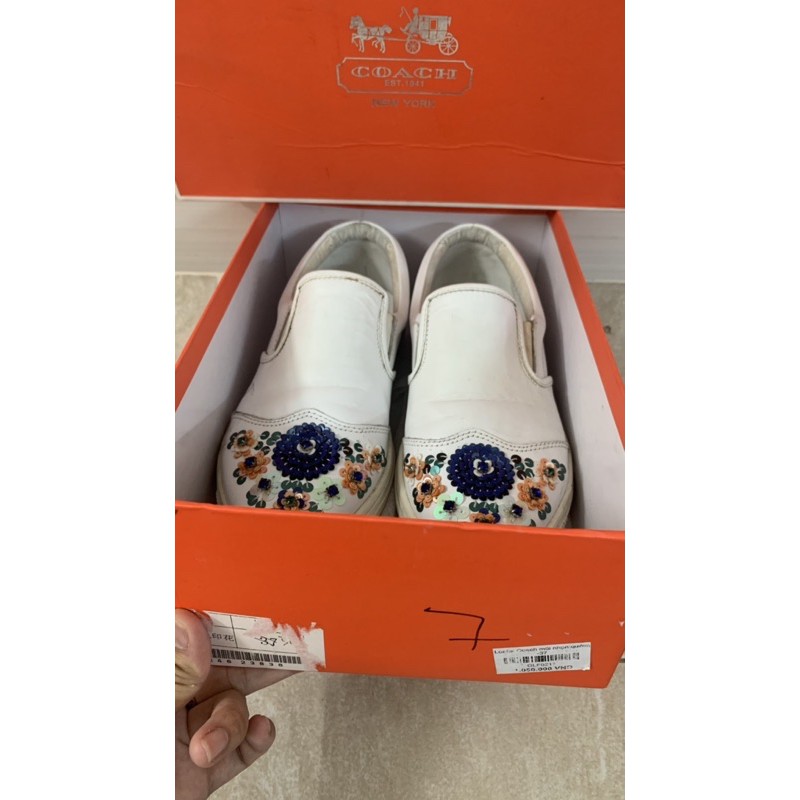 Giày slip on Coach