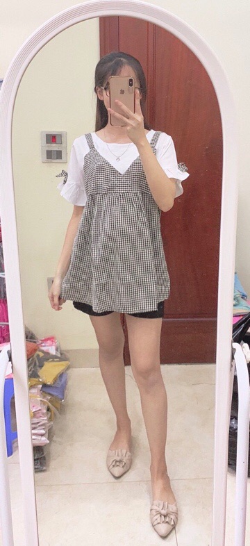 Áo bầu giả yếm.