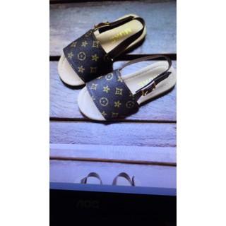 Combo dép sandal đen và sandal trắng quai ngang cho bé