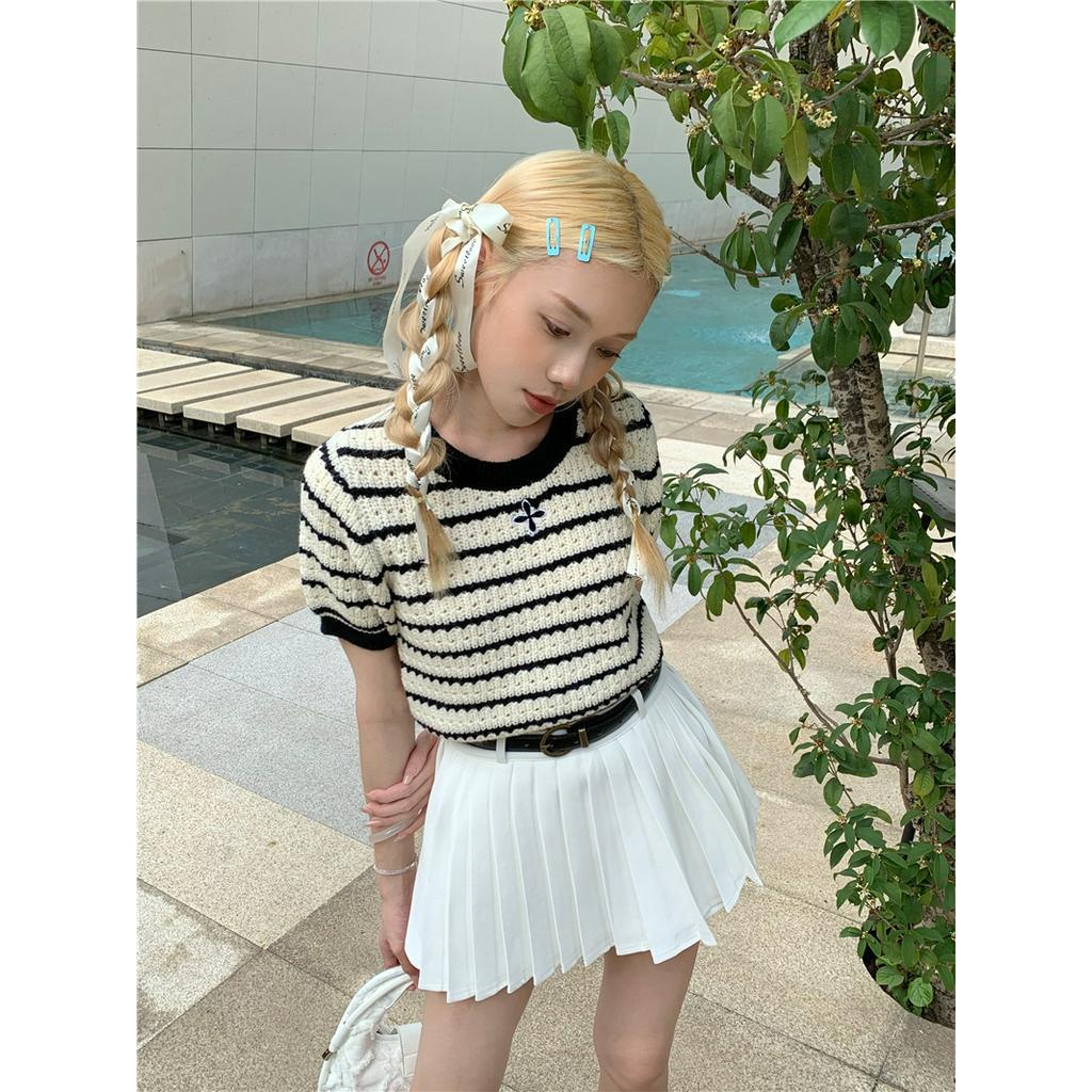 Áo Thun Dệt Kim Cổ Tròn Họa Tiết Kẻ Sọc 61445