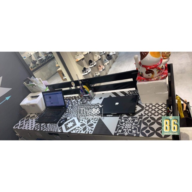Decal gạch bông xám đen dán bàn