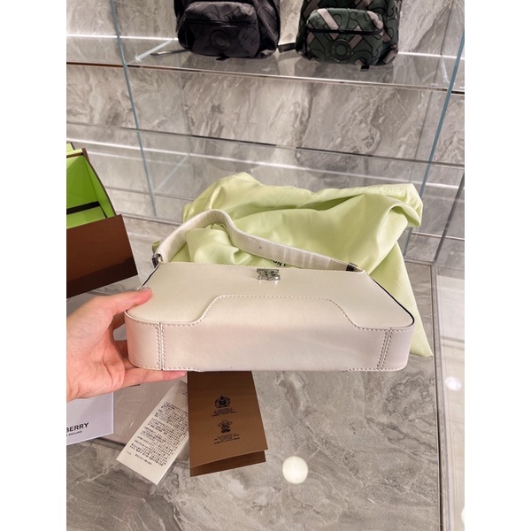 Túi xách nữ BURBERRY- da thật cao cấp Au nhập khẩu new fullbox
