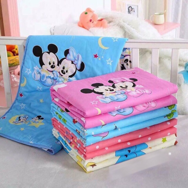 LÓT CHỐNG THẤM TRẺ EM 80CMX1M2
