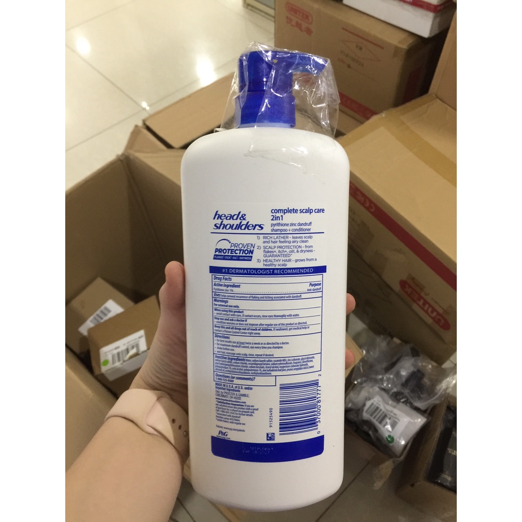 Dầu Gội- Xả 2 trong 1 Head &amp; Shoulders Complete Scalp Care with Almond Oil &amp; Aloe Vera - Chai LỚN 1.18 Lít (HÀNG CÓ SẴN)