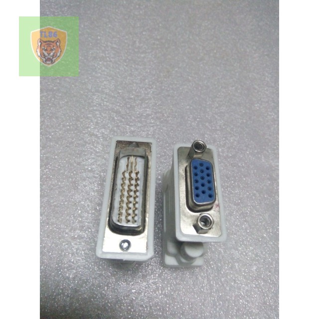 Đầu chuyển DVI 24+5 to VGA .