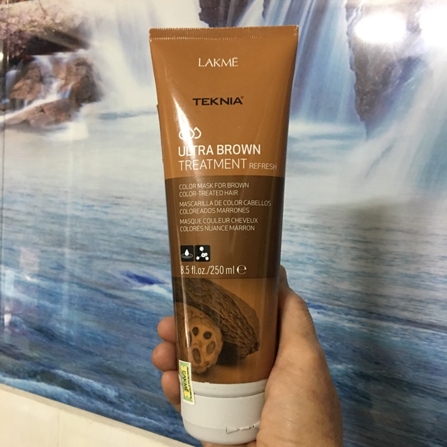 Kem ủ tóc cho tóc nhuộm nâu Lakme Teknia Cocoa Brown Treatment Refresh 250ml