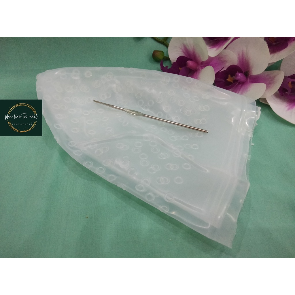 Nón móc light tóc silicon có kèm theo cây móc tóc, nhựa dẻo, màu tùy đợt hàng về - Trường Thọ, TĐ