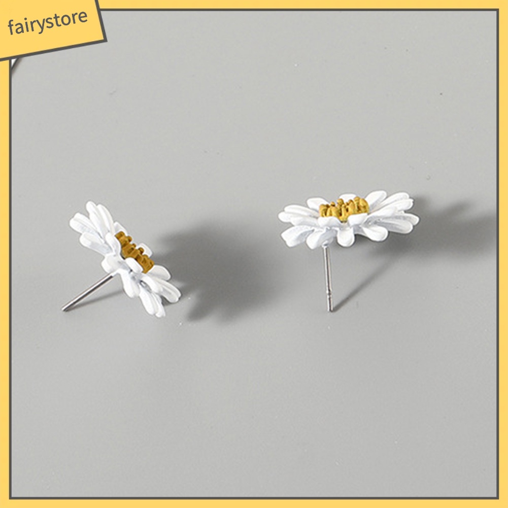 Khuyên Tai Hình Hoa Cúc Xinh Xắn Dành Cho Nữ
