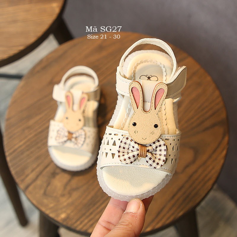 Dép bé gái hình thỏ babyhattieu SG27 đế chống trơn 2 màu hồng trắng dễ thương thiết kế quai hậu sandal bé gái 1 - 5 tuổi
