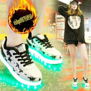 (hàng có sẵn) Giày đèn Led 7 màu Họa tiết Vẽ Trắng/Đen độc đáo cho sự kiện,lễ hội,biểu diễn phát sáng 8 chế độ rực rỡ