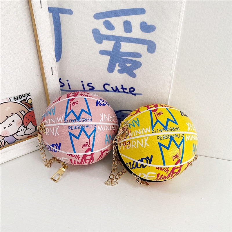 Túi Đeo Chéo Họa Tiết Graffiti Phối Xích Thời Trang Cá Tính Cho Các Bé