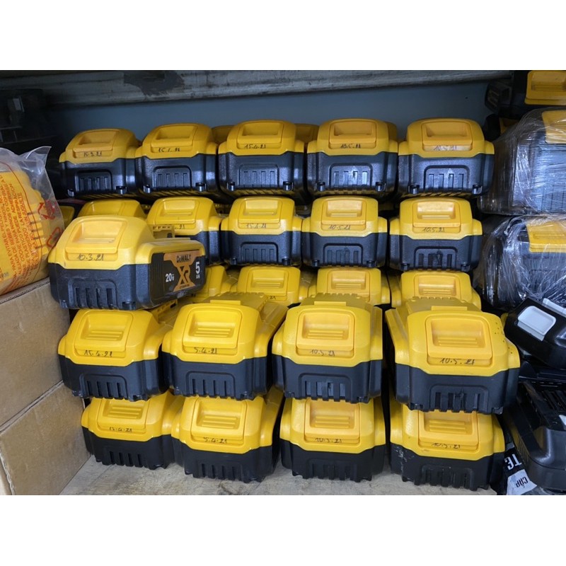 Pin Dewalt 20V đóng