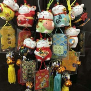 Chuông gió mèo may mắn