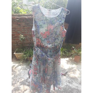 Váy hoa xuất dư