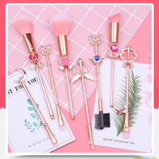 Set 6/8 cọ trang điểm Thủy thủ Mặt Trăng (Ảnh thật)