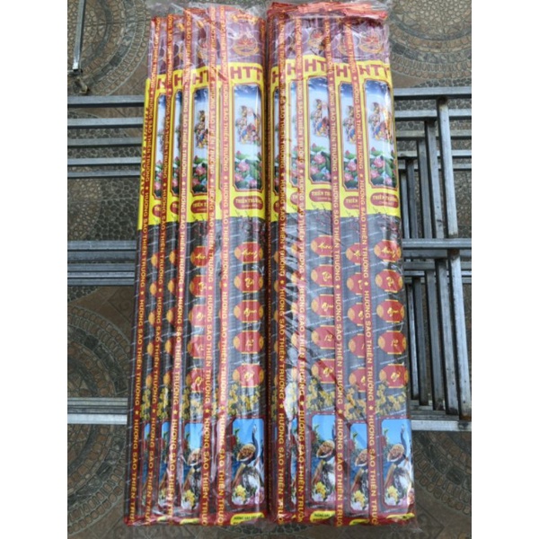 Nhang sào đen Thiên Trường cháy 12 tiếng mùi Tết cổ truyền túi 9 cây