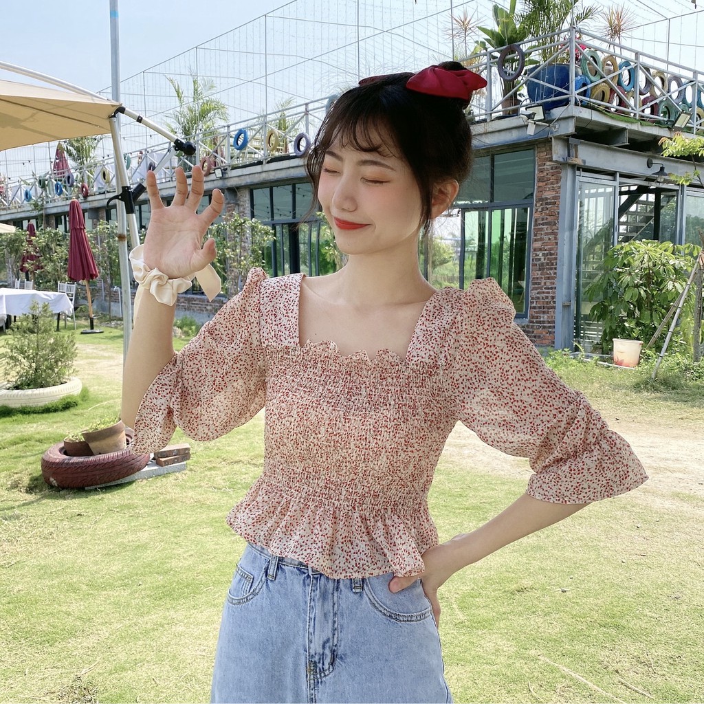 [Mã FAMAYWA giảm 10K đơn 50K] Áo Kiểu Cổ Vuông In Hoa Thiết Kế Quyến Rũ Dành Cho Nữ | BigBuy360 - bigbuy360.vn