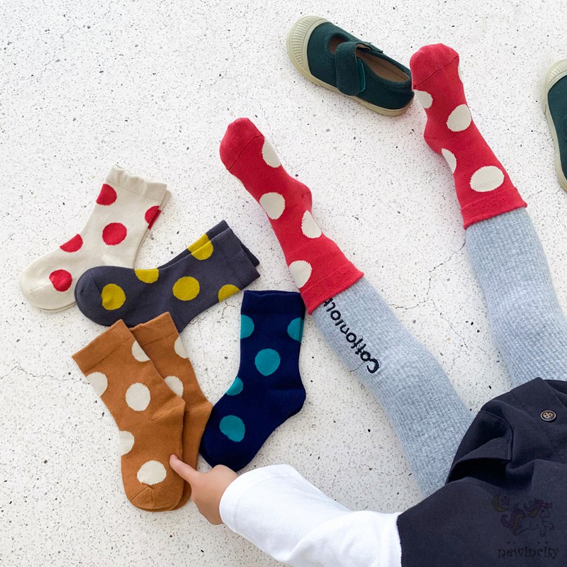 Tất Hoạ Tiết Chấm Bi Phong Cách Hàn Quốc Cho Bé