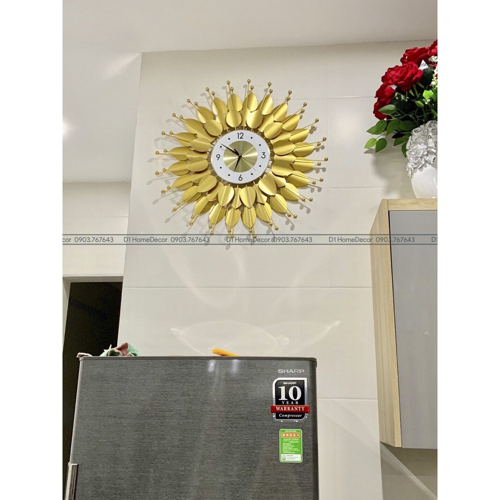 Đồng Hồ Treo Tường Trang Trí- Nhập Khẩu Chính Hãng  - Mẫu Đồng Hồ Mặt Trời Vàng Ánh Kim  decor trang trí nhà cửa - DT50