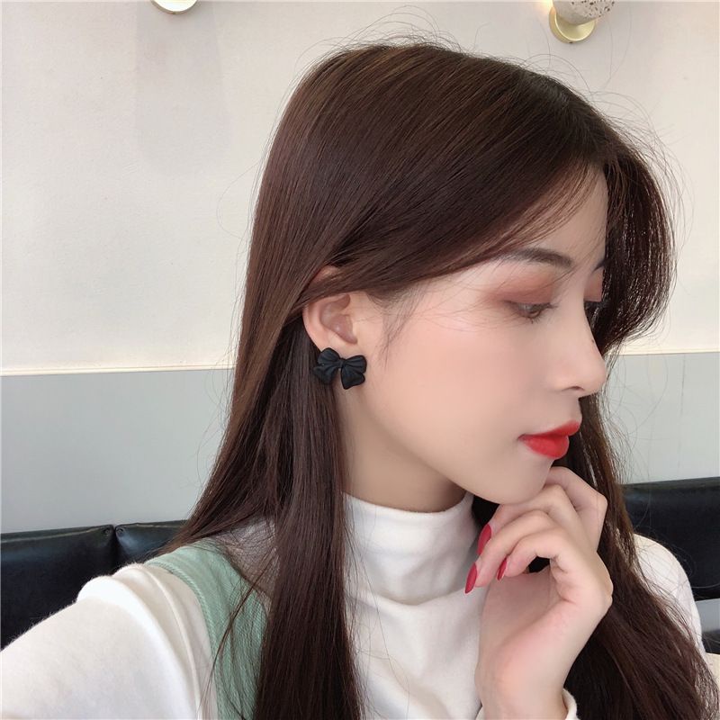 khuyên tai nơ đỏ style tết rực rỡ bông tai dài nhà Chang