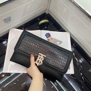 Clutch Dự tiệc ( chat vs shop trc khi đặt)
