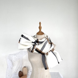 Khăn len unisex siêu to trắng kem kẻ ô nâu đen