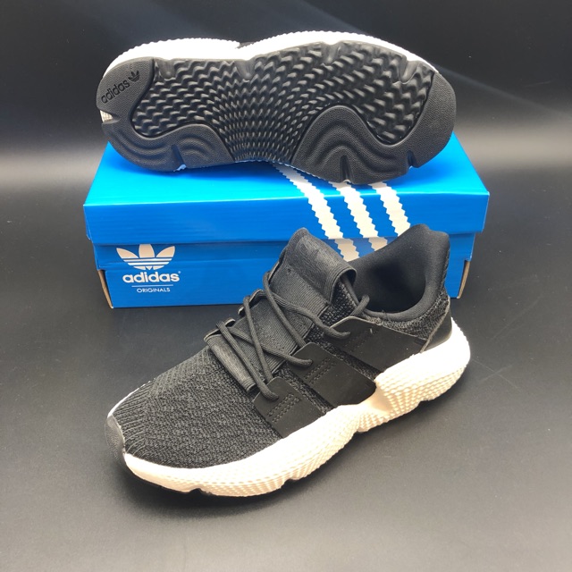 Sale giày PRO đen trắng kèm ảnh video tại shop | BigBuy360 - bigbuy360.vn