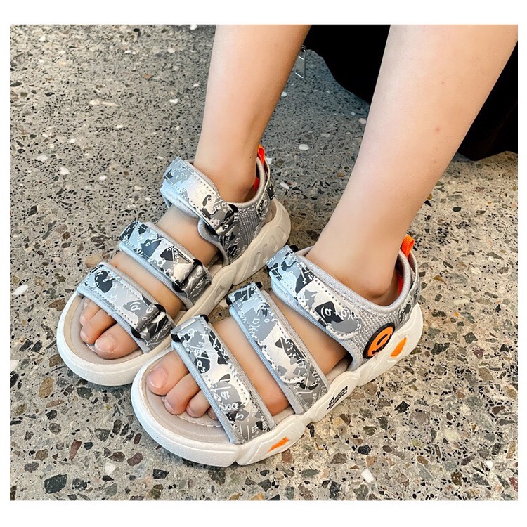 Dép sandal cho bé trai - Sandal bé trai siêu nhẹ chống trơn trượt phối 3 quai cực chất phong cách thể thao 025