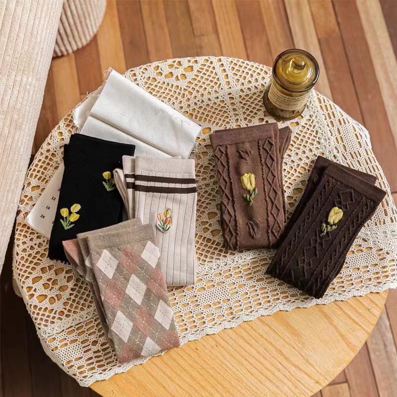 Vớ Cotton Cổ Cao Màu Cà Phê / Hoa Tulip Phong Cách Nhật Bản Thời Trang Xuân Thu Cho Nữ