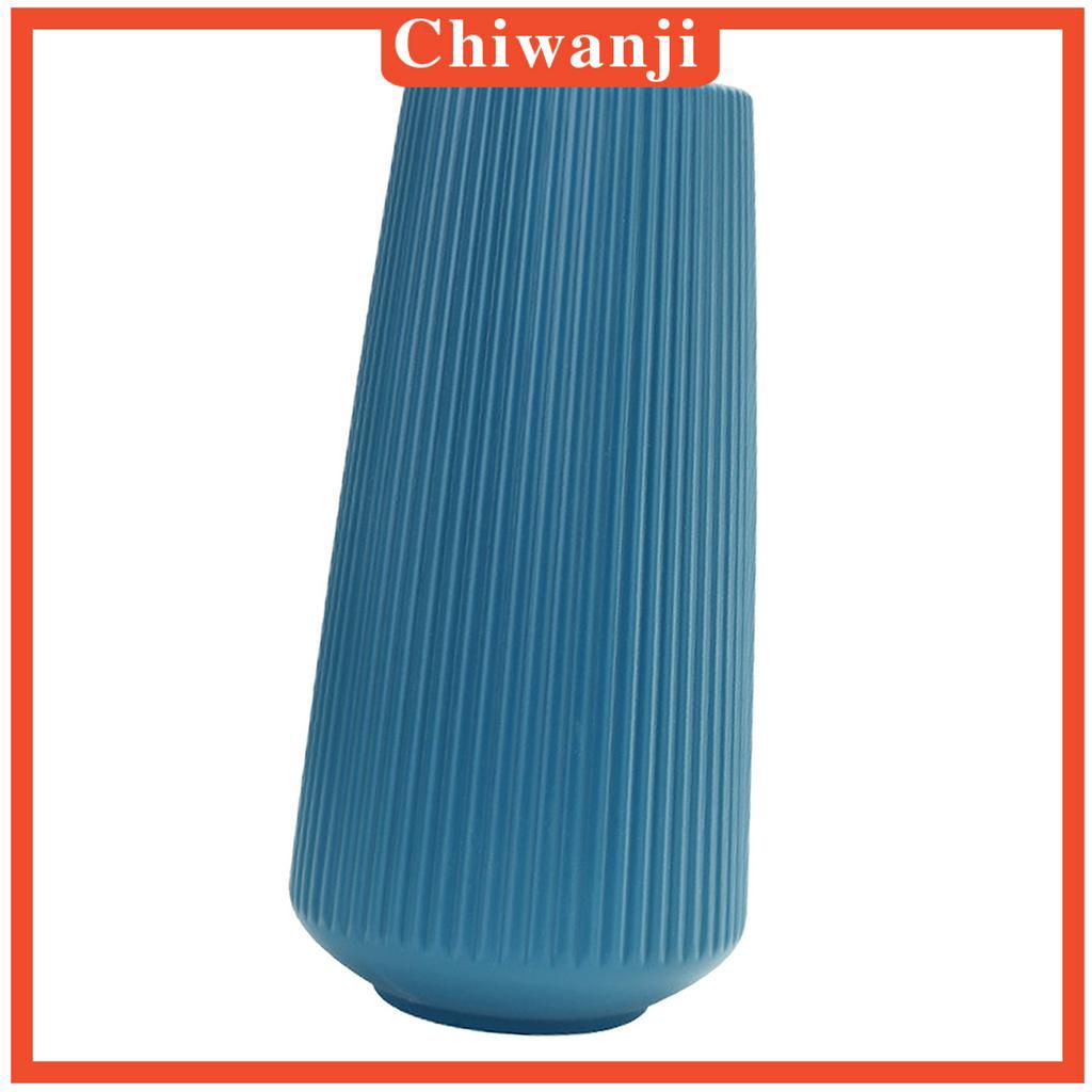 Bình hoa bằng nhựa phong cách đơn giản dùng trang trí hoặc làm quà tân gia