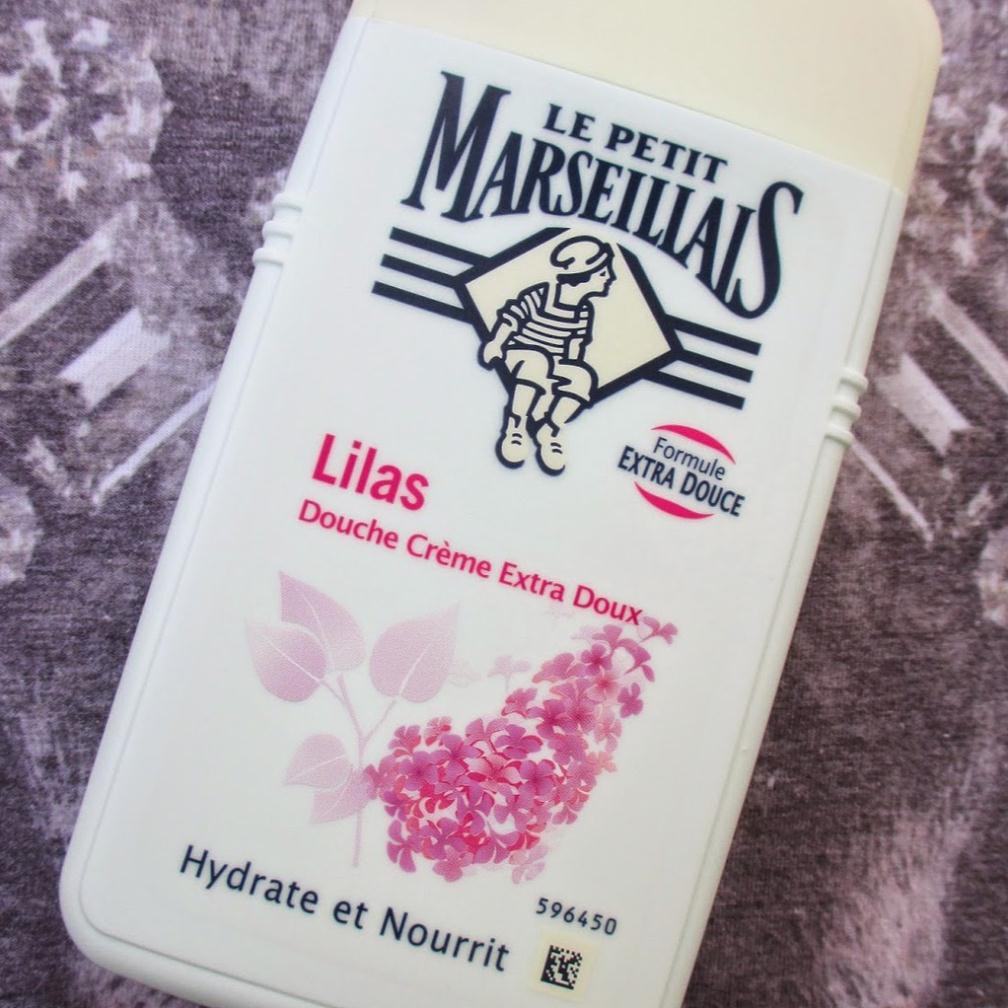 Le Petit Marseillais Lilas - Sữa Tắm Dạng Kem Chiết Xuất Từ Hoa Tử Đinh Hương 250ml