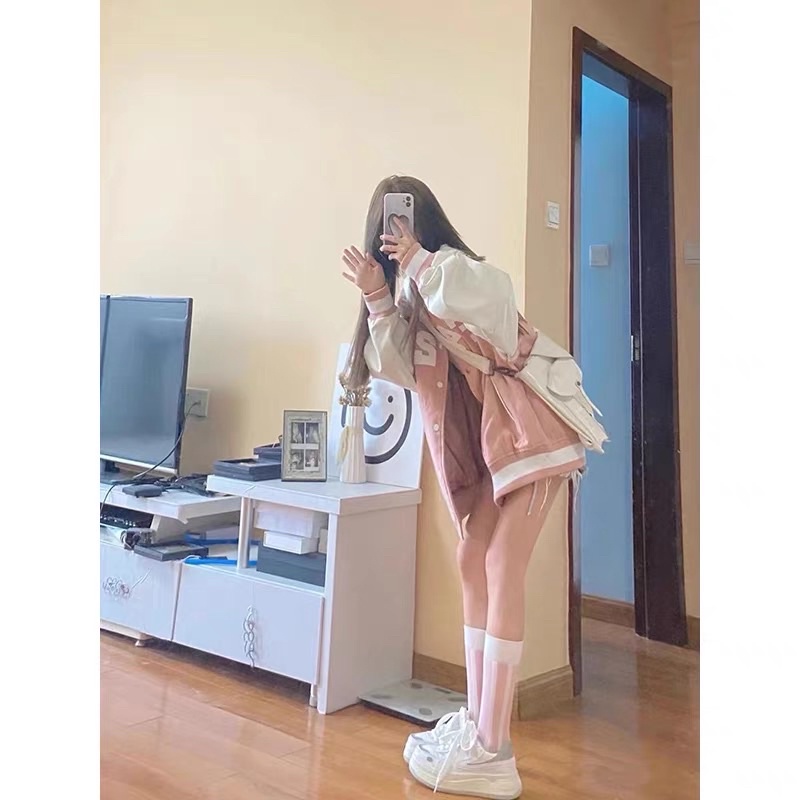 Áo bomber màu hồng