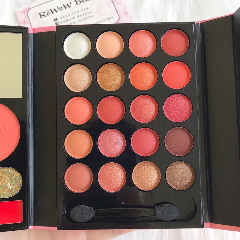 BỘ TRANG ĐIỂM ĐA NĂNG STRAWBERRY MILA COLOR MAKE UP SET | BigBuy360 - bigbuy360.vn