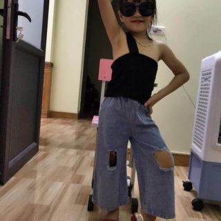 2 bộ bé gái