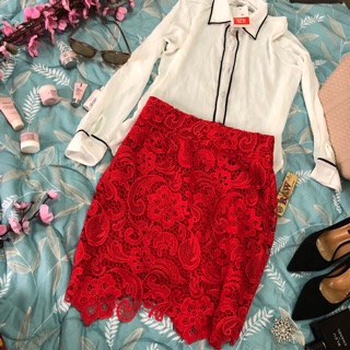 Váy 2 tầng chifon hoa , chân váy ren đỏ cao cấp . Váy 2 tầng chifon hoa , chân váy ren đỏ cao cấp . Váy 2 tầng chifon !!