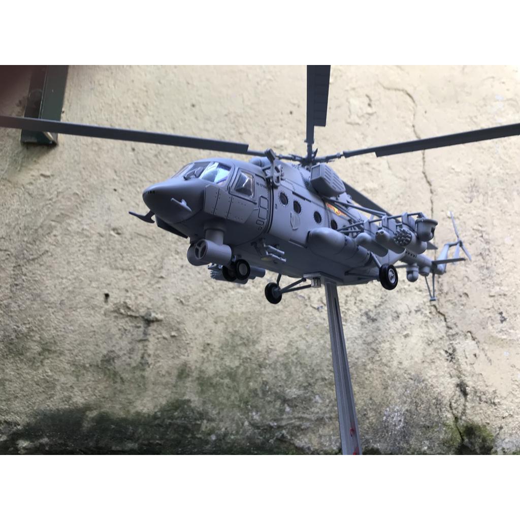 Mô hình máy bay Trực Thăng Mi-171sh 1:48