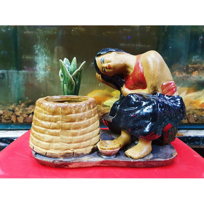 CÔ TẤM TRANG TRÍ HỒ CÁ NON BỘ 15X9X14CM