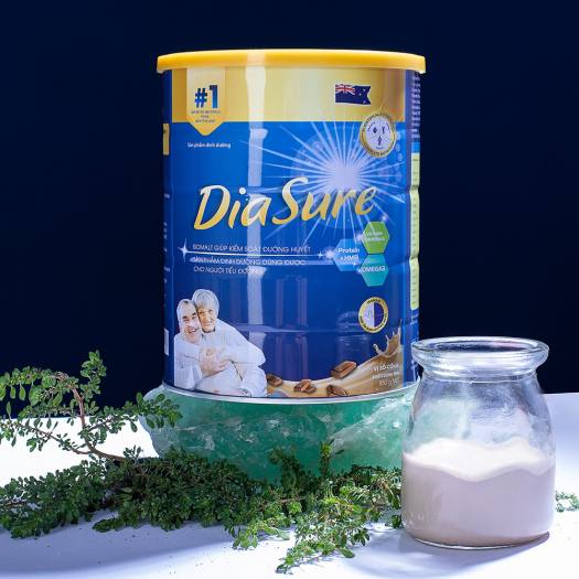 Combo 3 lon sữa Dia Sure 850g dành cho người tiểu đường - hỗ trợ cân bằng đường huyết
