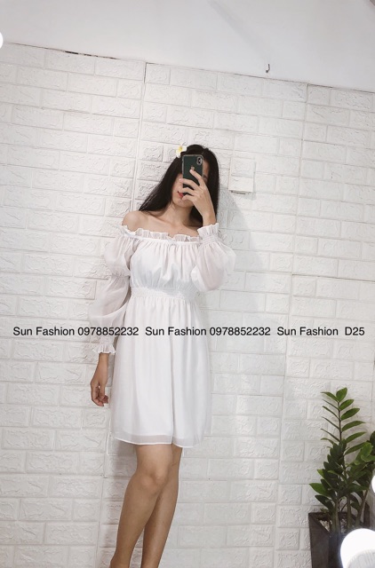 Đầm trắng bẹt vai, trễ vai tay dài đi biển, chụp kỉ yếu vintage