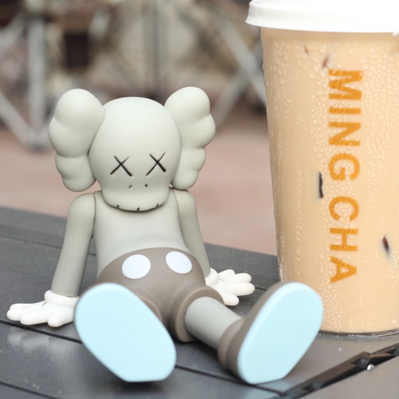 Mô hình nhân vật Búp Bê Kaws trang trí xe hơi Mini 10cm Nhiều Màu Sắc Dùng Trang Trí - RH brand