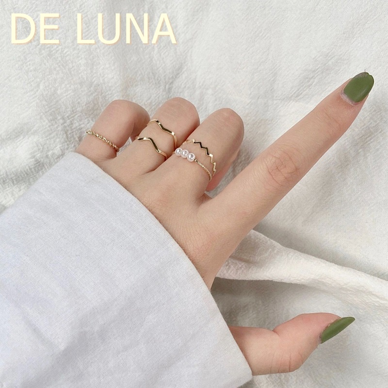 Set nhẫn nữ 5 chiếc màu vàng gold cao cấp lượn sóng đính hạt trai thanh lịch sang trọng Deluna NT5003